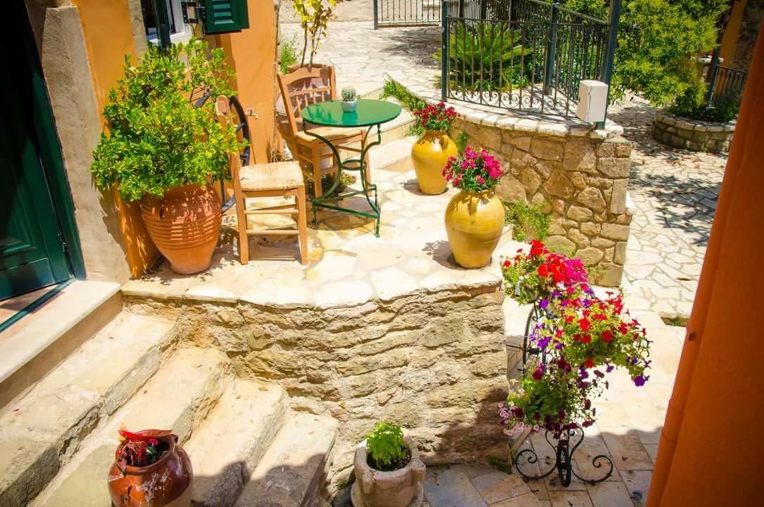 Villa Conte Rari อากิออส กอร์ดิออส ภายนอก รูปภาพ